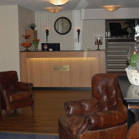 Hotel Fritzatorpet Olofstrom ภายนอก รูปภาพ