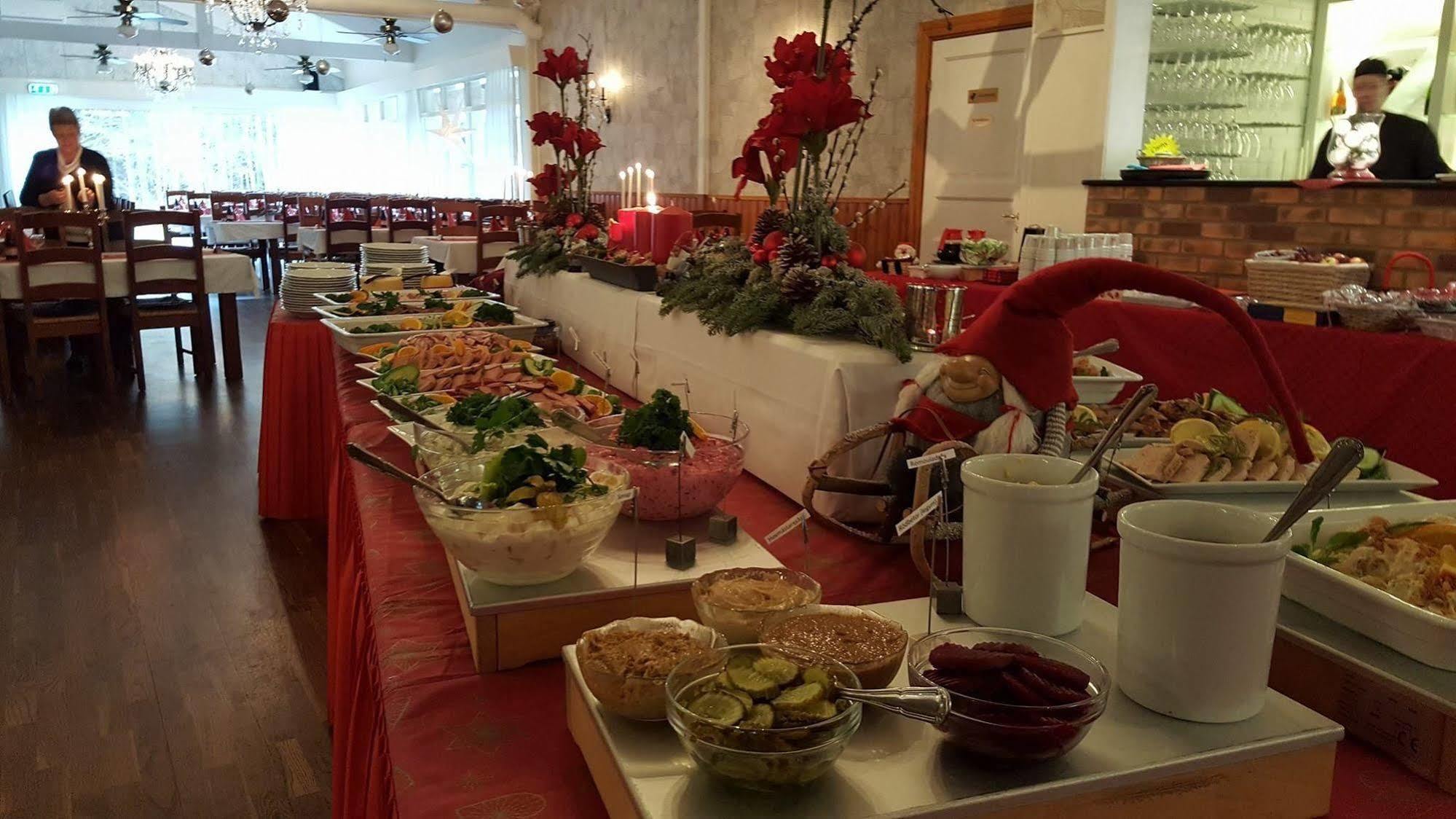 Hotel Fritzatorpet Olofstrom ภายนอก รูปภาพ